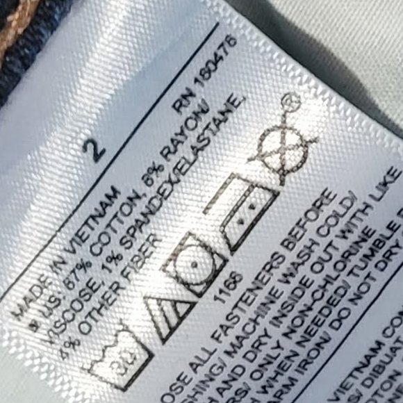 Old Navy Rockstar Super Skinny High Rise Distressed Jeans Size 2 EUC - Picture 2 of 15